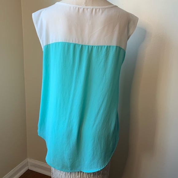 Mezzanine Two Tone mint & white Summer Breeze Top - Picture 3 of 5